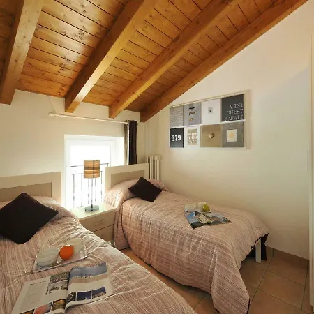 Casa Mastena Vista Apartment *